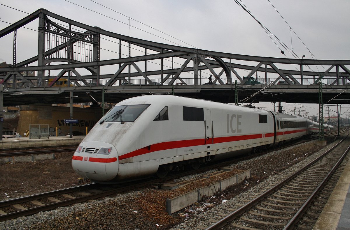 401 559-0  Bad Oldesloe  kam am 11.2.2017 als ICE2895 von Köln Hauptbahnhof nach Berlin Gesundbrunnen, nun geht es weiter nach Berlin Rummelsburg.