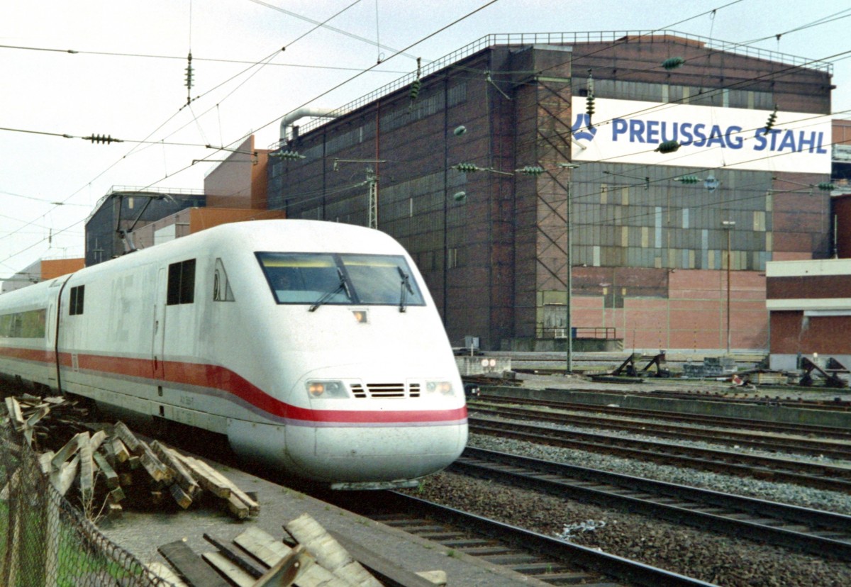 401 565 als Umleiter-ICE 799  Louis Spohr  (Berlin–Frankfurt–Mnchen) am 26.04.1997 in Peine