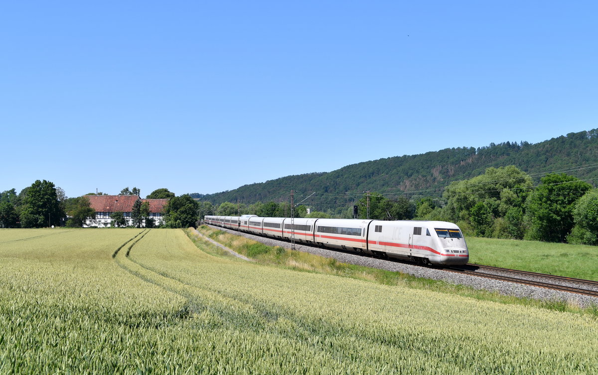 401 569/069  Worms  als ICE 579 (Hamburg-Altona - Stuttgart Hbf) am 29.06.2019 bei Wispenstein