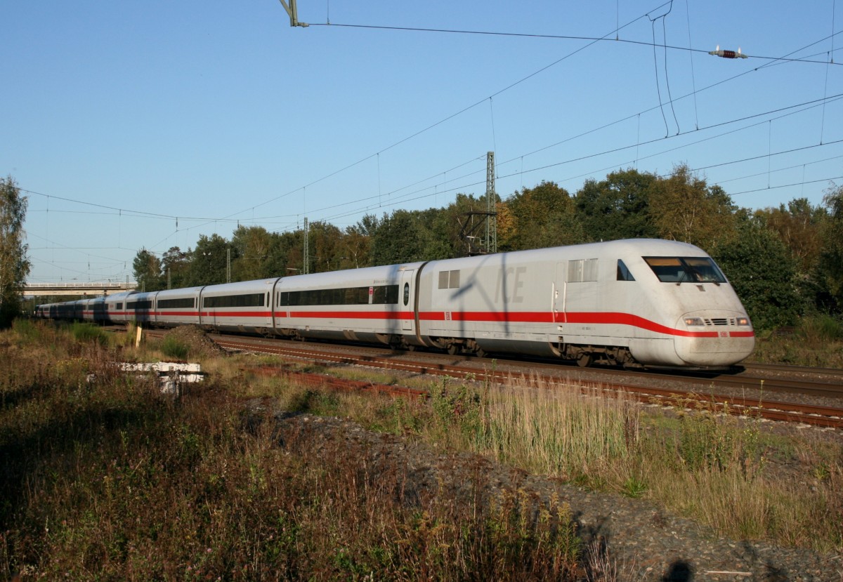 401 580 als ICE 773 (Hamburg-Altona–Stuttgart Hbf) am 30.09.2011 in Scheeel