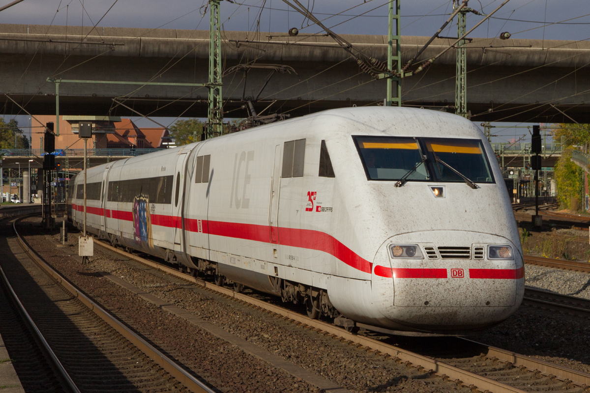 401 581-4 fahrt Hamburg Harburg mit einem ICE nach Munchen Hbf ab. 20.10.2018