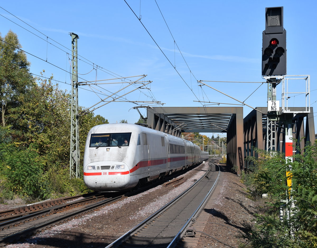 401 xxx als ICE 789 (Hamburg-Altona-München Hbf) am 12.10.2018 in Celle