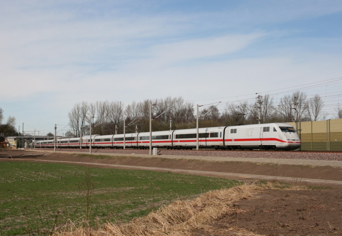 401 xxx als ICE 789 (Hamburg-Altona–Mnchen Hbf) am 24.03.2012 in Ashausen