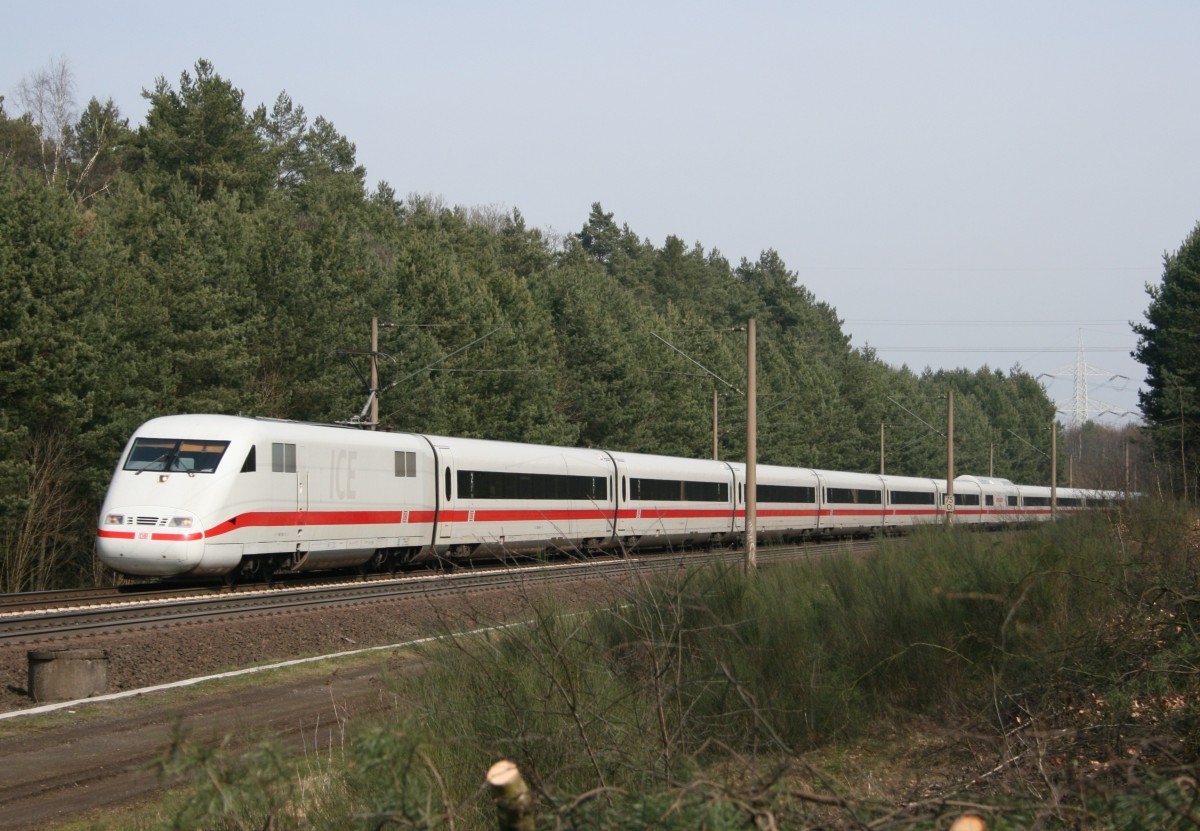 401 xxx als ICE 789 (Hamburg-Altona–Mnchen Hbf) am 23.03.2015 zwischen Suderburg und Unterl