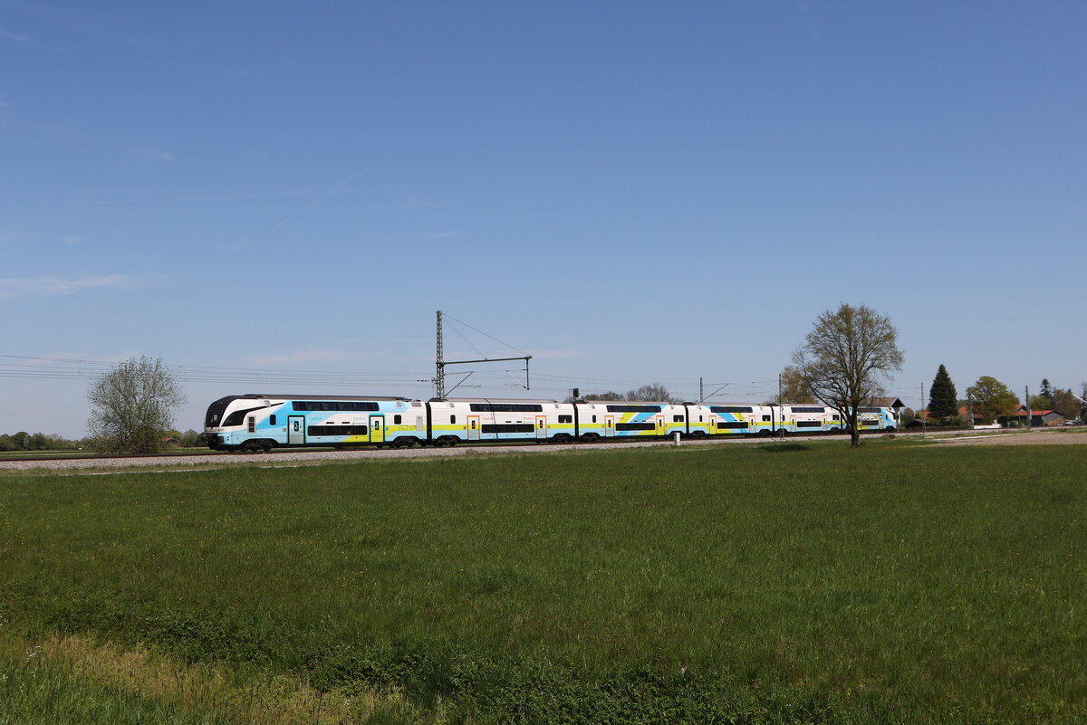 4010 023 aus Wien kommend am 27. April 2026 bei �bersee.