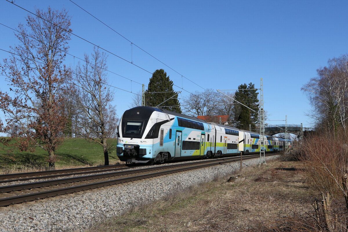 4010 027 aus Wien kommend am 25. Februar 2024 bei Übersee am Chiemsee.