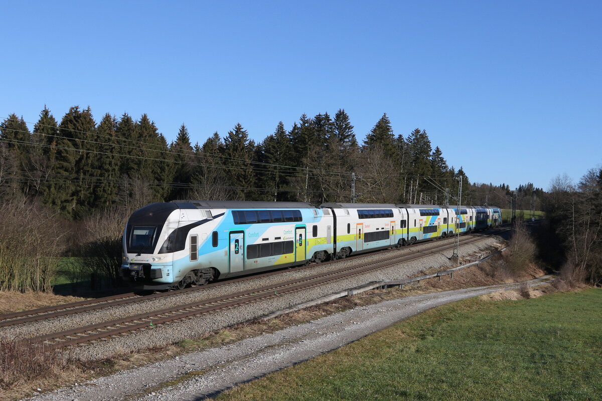 4010 027 der  Westbahn  am 16. Januar 2023 bei Sossau im Chiemgau.