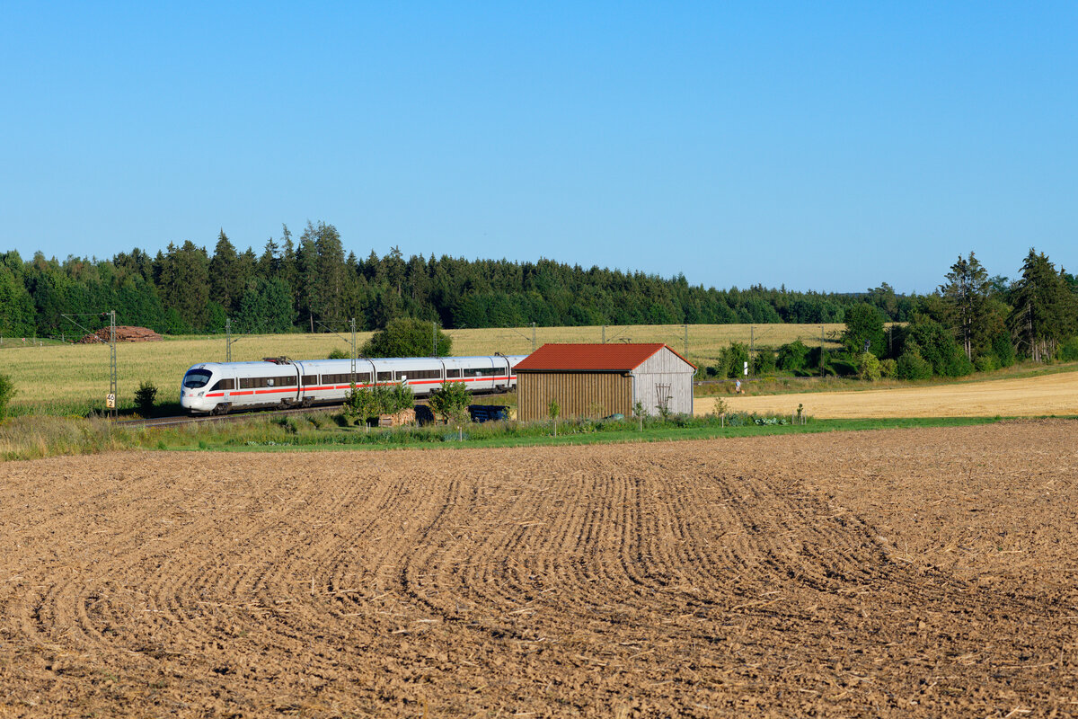 4011 090 ÖBB  Wien  als ICE 22 (Wien Hbf - Frankfurt (Main) Hbf) bei Batzhausen, 20.08.2020