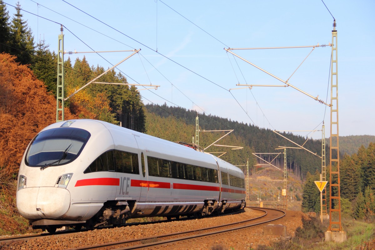 4011 092-0  Linz  im Frankenwald bei Steinbach am 03.11.2014.