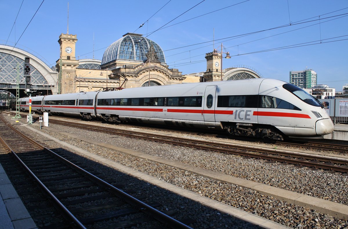 4011 092-6  Linz  verlässt am 30.9.2017 als ICE1553 von Eisenach den Dresdener Hauptbahnhof in Richtung Osten.
