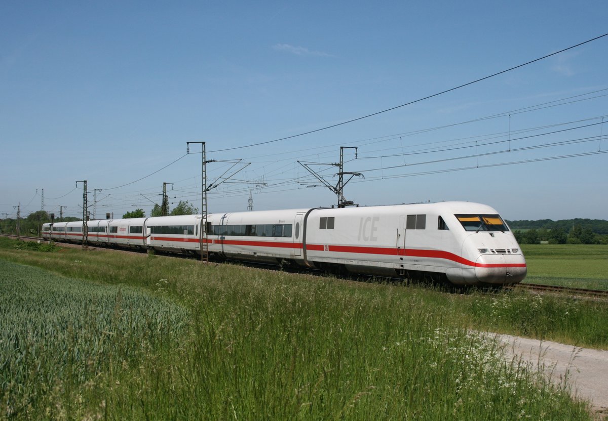 402 002 als LPFT 27847 (Kln Bbf–Berlin-Rummelsburg) am 01.06.2017 zwischen Weddel (Braunschweig) und Schandelah