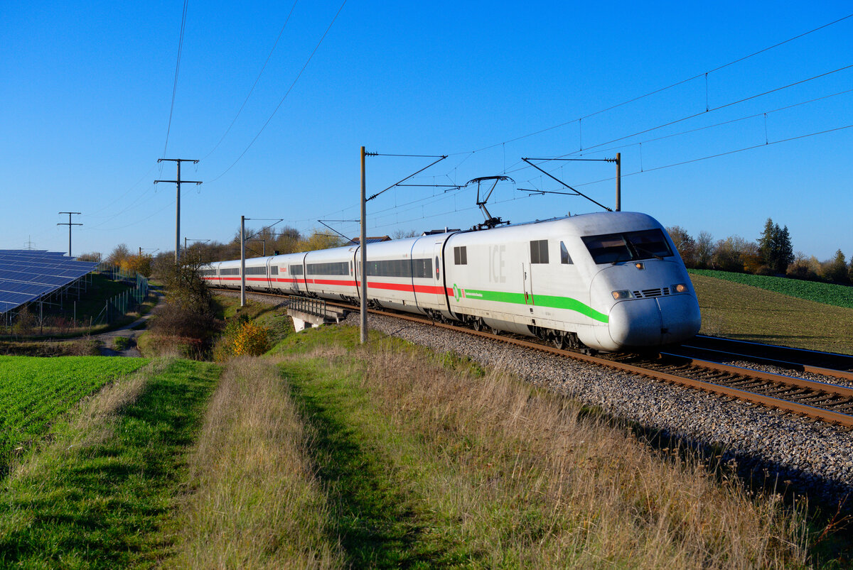 402 004 DB Fernverkehr  Bielefeld  als ICE 537/587 (Bremen Hbf/Hamburg-Altona - München Hbf) bei Markt Bibart, 05.11.2020