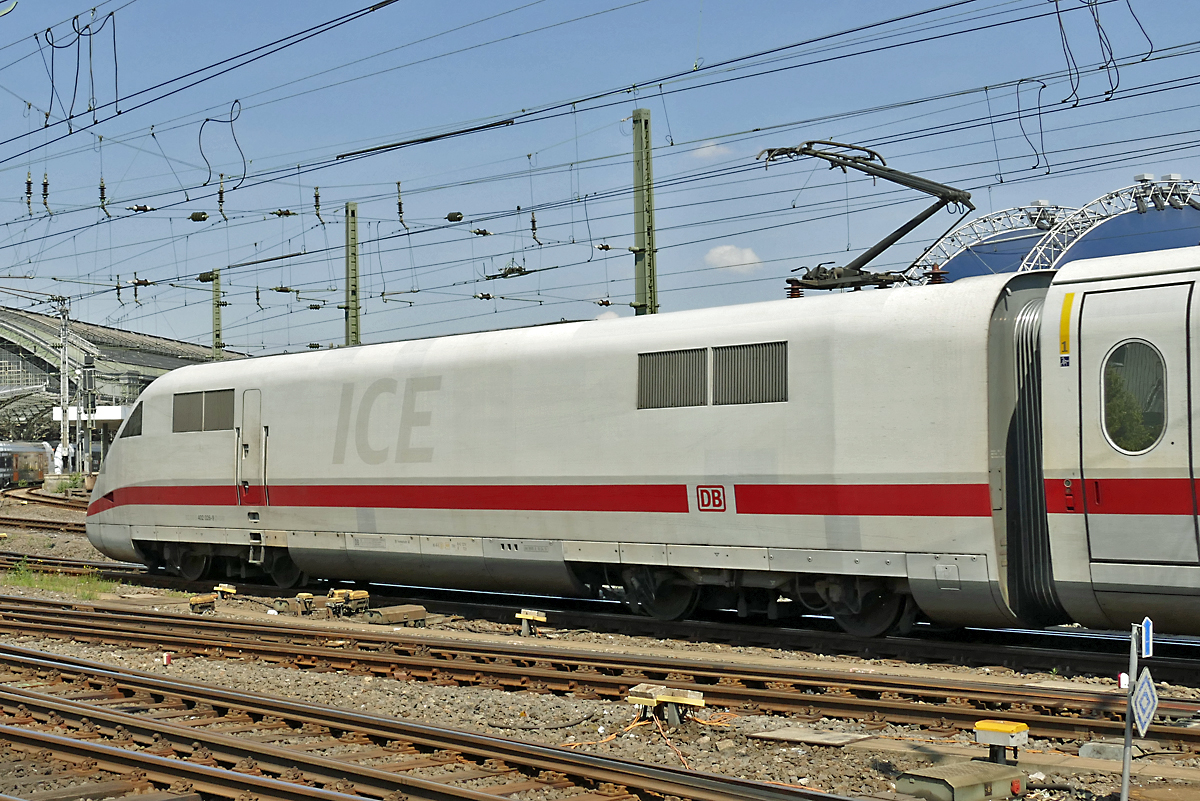 402 026-9 Triebkopf ICE beim Hbf Köln - 23.06.2019