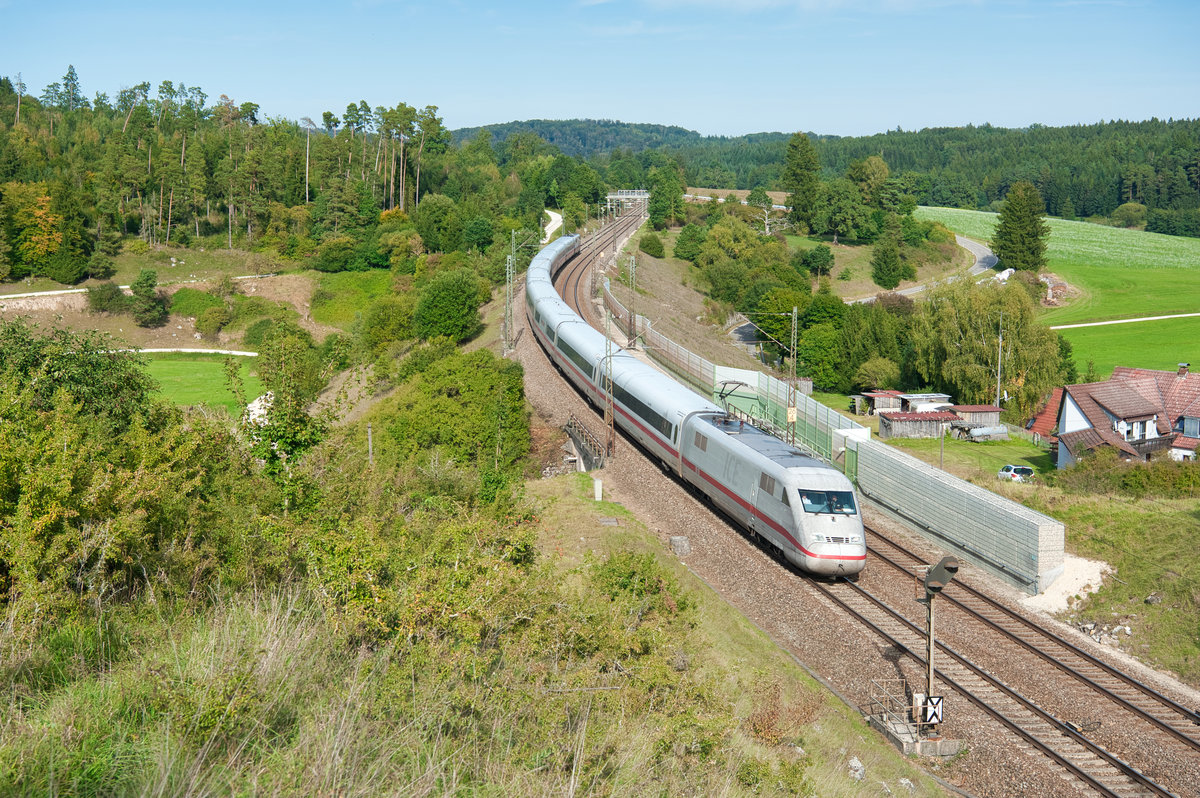 402 029  Templin  als ICE 587 (Hamburg Altona - München Hbf) bei Gundelsheim, 20.09.2019