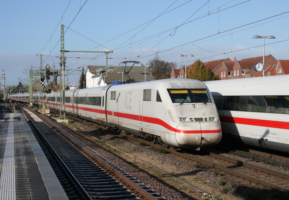 402 045 als ICE 577 (Hamburg-Altona–Stuttgart Hbf) am 13.11.2013 in Winsen (Luhe)