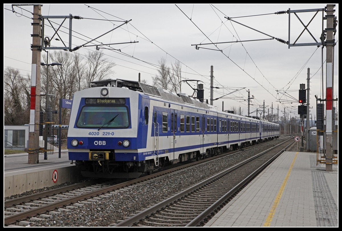 4020 221 in Sollenau am 13.02.2020.