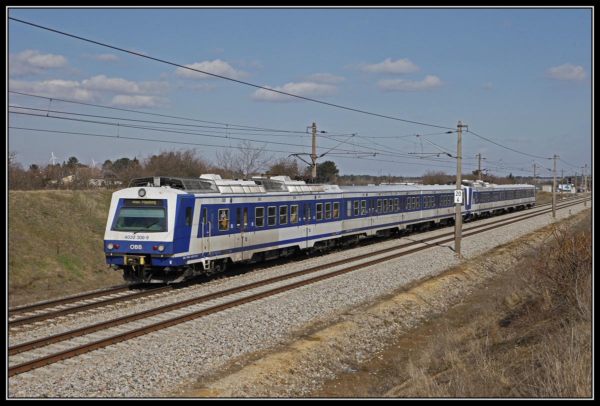 4020 306 + 4020.. bei Helmahof am 21.03.2018.