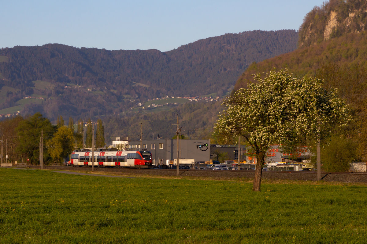 4024 022-8 zwischen Dornbirn und Hohenems. 15.4.20
