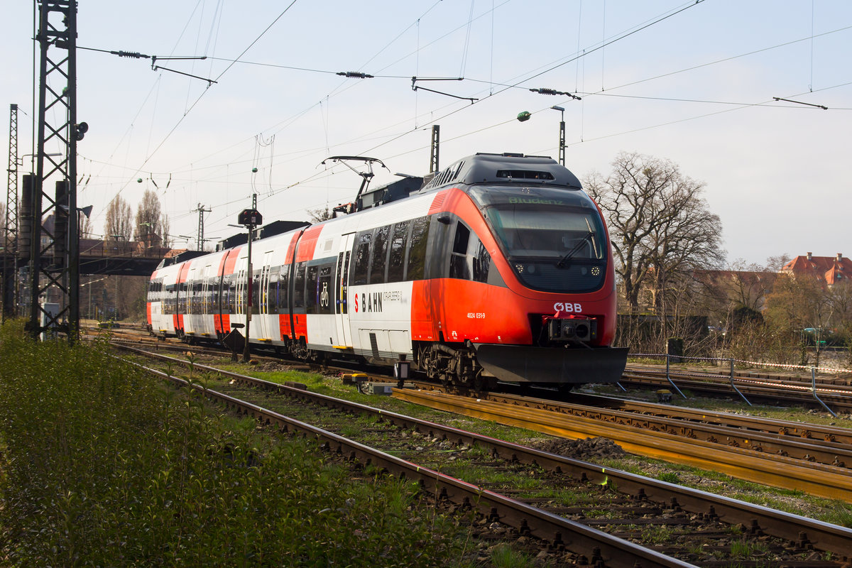 4024 031 als S-Bahn nach Bludenz auf dem Lindauer Bahndamm am 25.3.17.