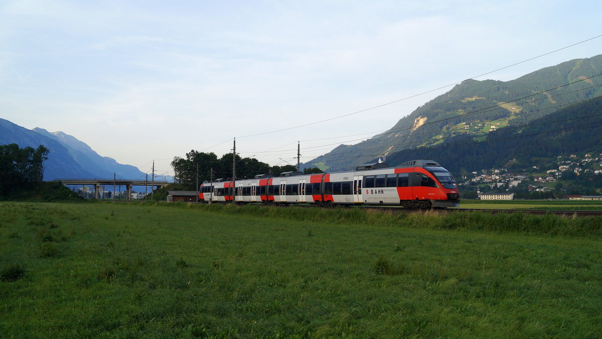 4024 034-3 als S1 (Kufstein - Telfs-Pfaffenhofen) bei Vomp, 25.06.2019.