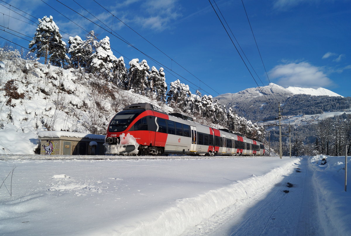 4024 073-1 als S 2 5160 (Jenbach - Ötztal) bei Pill-Vomperbach, 12.01.2019.