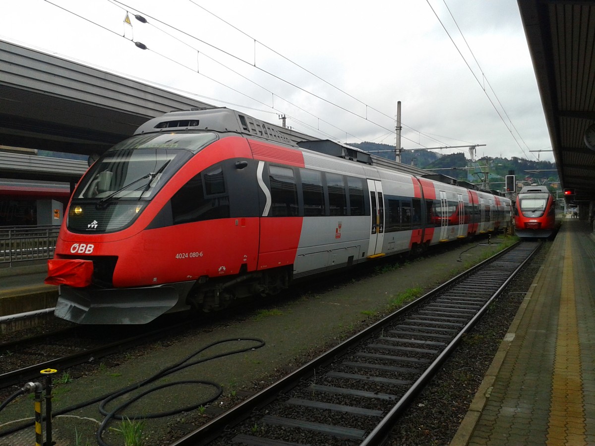 4024 080-6 als S2 5161 (Ötztal - Jenbach) am 15.5.2015 in Innsbruck Hbf.