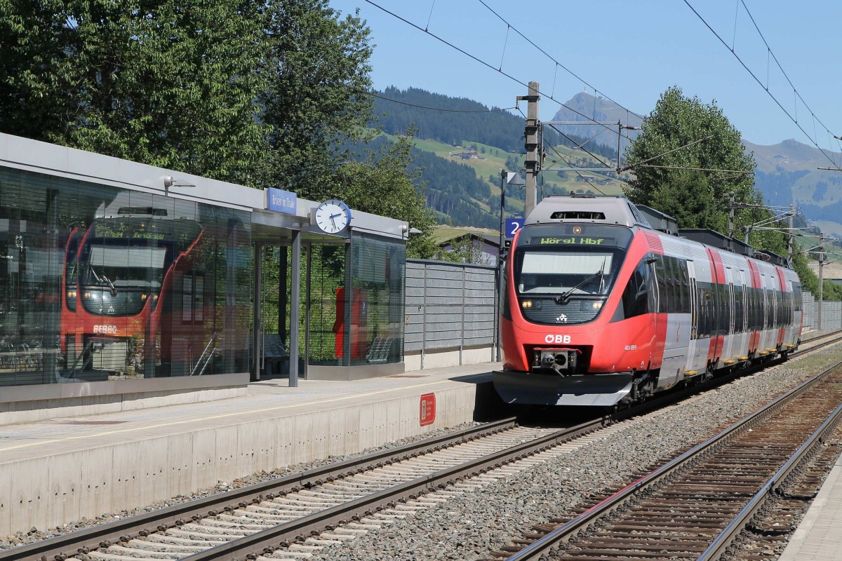 4024 093-9 mit S 5026 St. Johann in Tirol-Wrgl Hauptbahnhof auf Bahnhof Brixen im Thale am 2-8-2013.