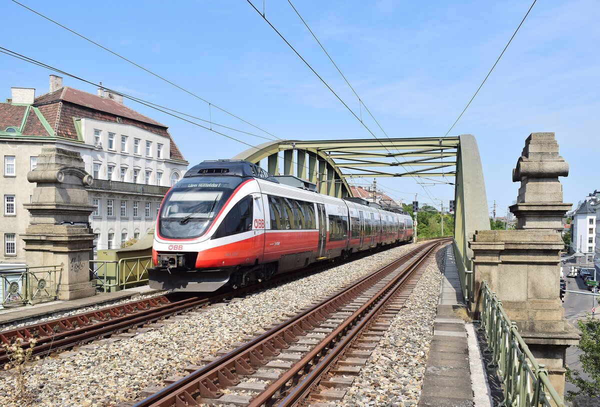 4024 107-6 erreicht den Halt Wien Hernals aus Richtung Wien Handelskai. Der Bahnhof Ottakring pr�sentiert sich ebenso wie Hernals und Gersthof weitesgehend im Originalzustand.

Wien 26.07.2026