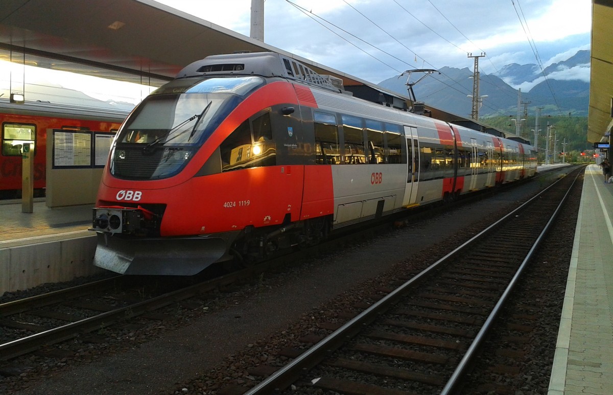4024 111-9 als R 4873 (Lienz - Spittal-Millstättersee) am 18.8.2015 in Spittal-Millstättersee.