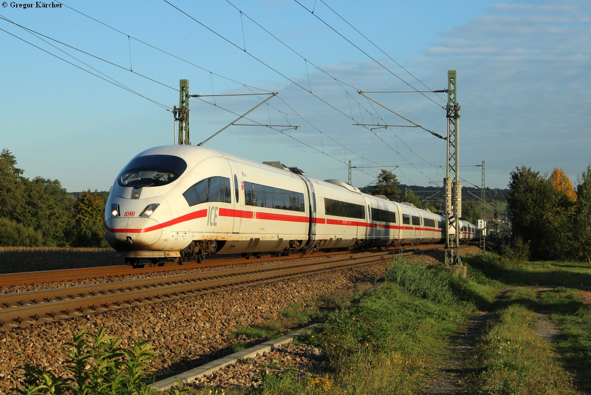 403 009  Aalen  und ein unbekannter Bruder als ICE 514 (Stuttgart-Dortmund) im letzten Abendlicht bei Heidelsheim, 02.10.2015.