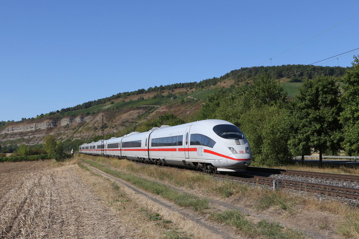 403 011  Wiesbaden  aus Würzburg kommend am 6. August 20222 bei Thüngersheim.
