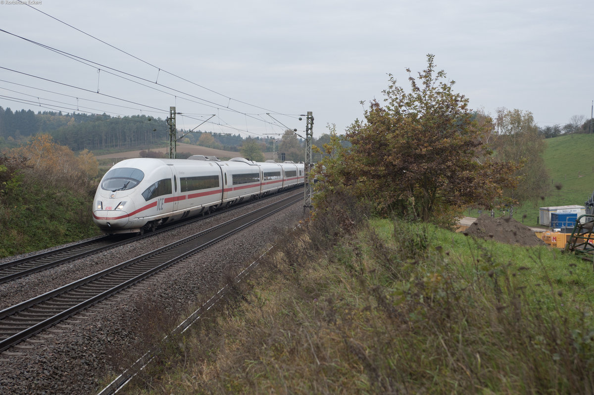 403 013 als ICE 503 von Dortmund nach München Hbf bei Fahlenbach, 21.10.2017