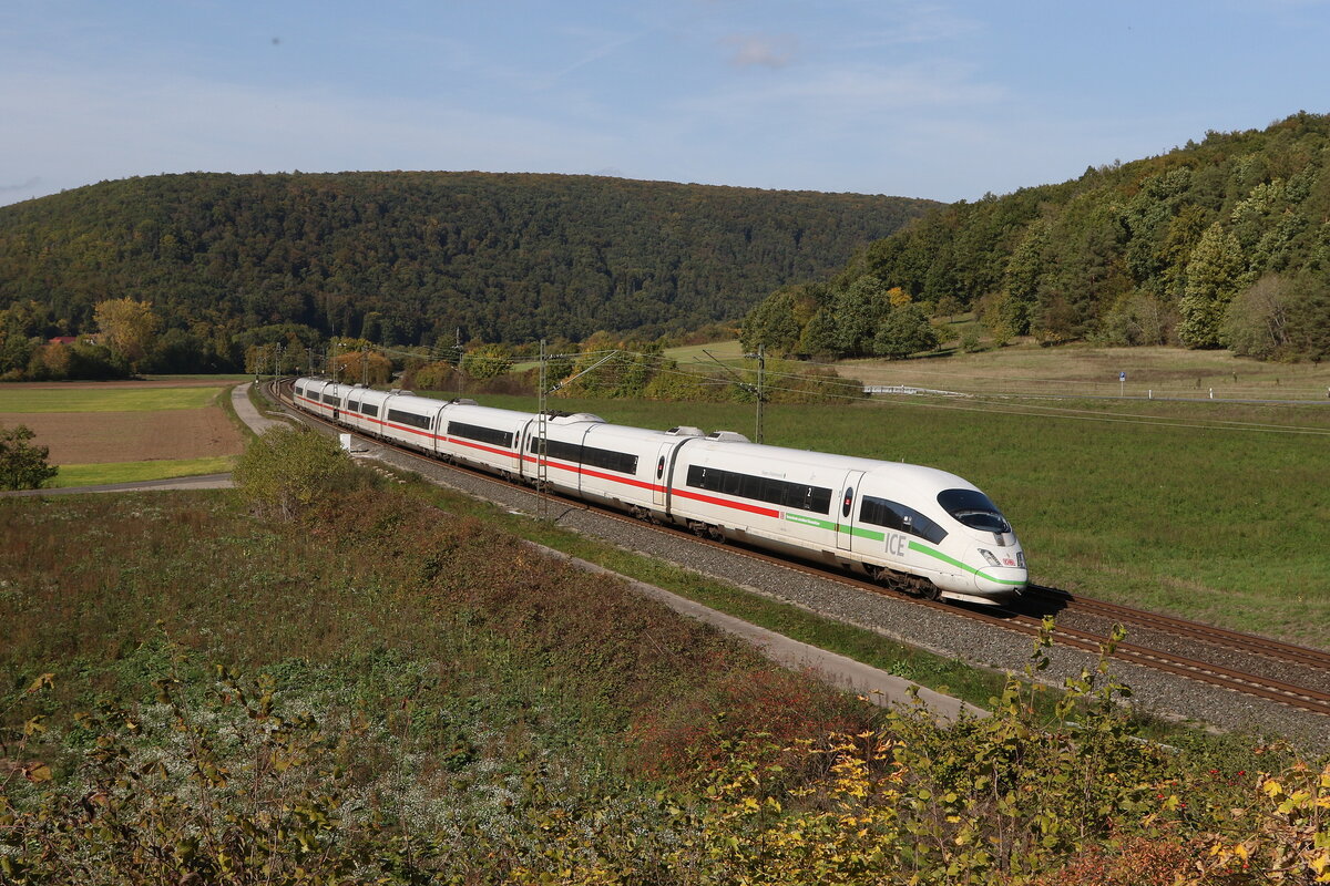 403 015  Singen(Hohentwiel)   auf dem Weg nach Würzburg am 10. Oktober 2022 bei Harrbach im Maintal.