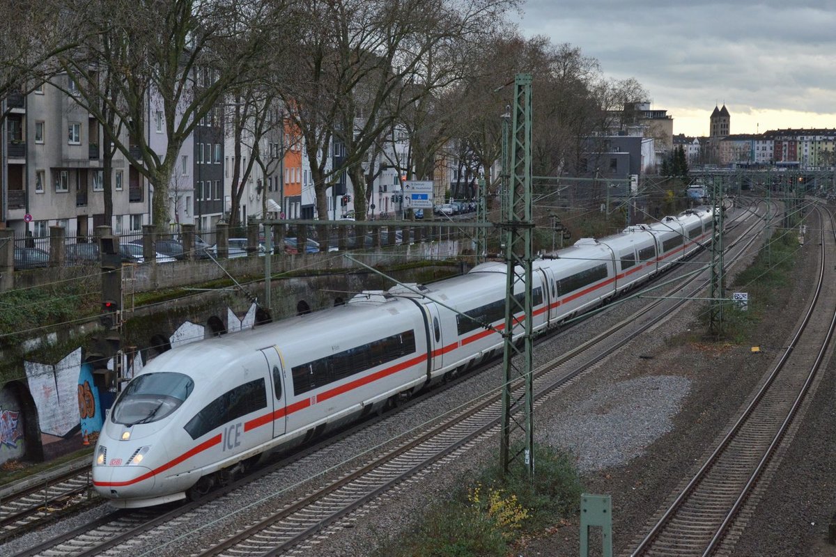 403 024  Fürth  (ICE 3 Redesign) als ICE 1122 in Düsseldorf-Zoo am 31.12.2017