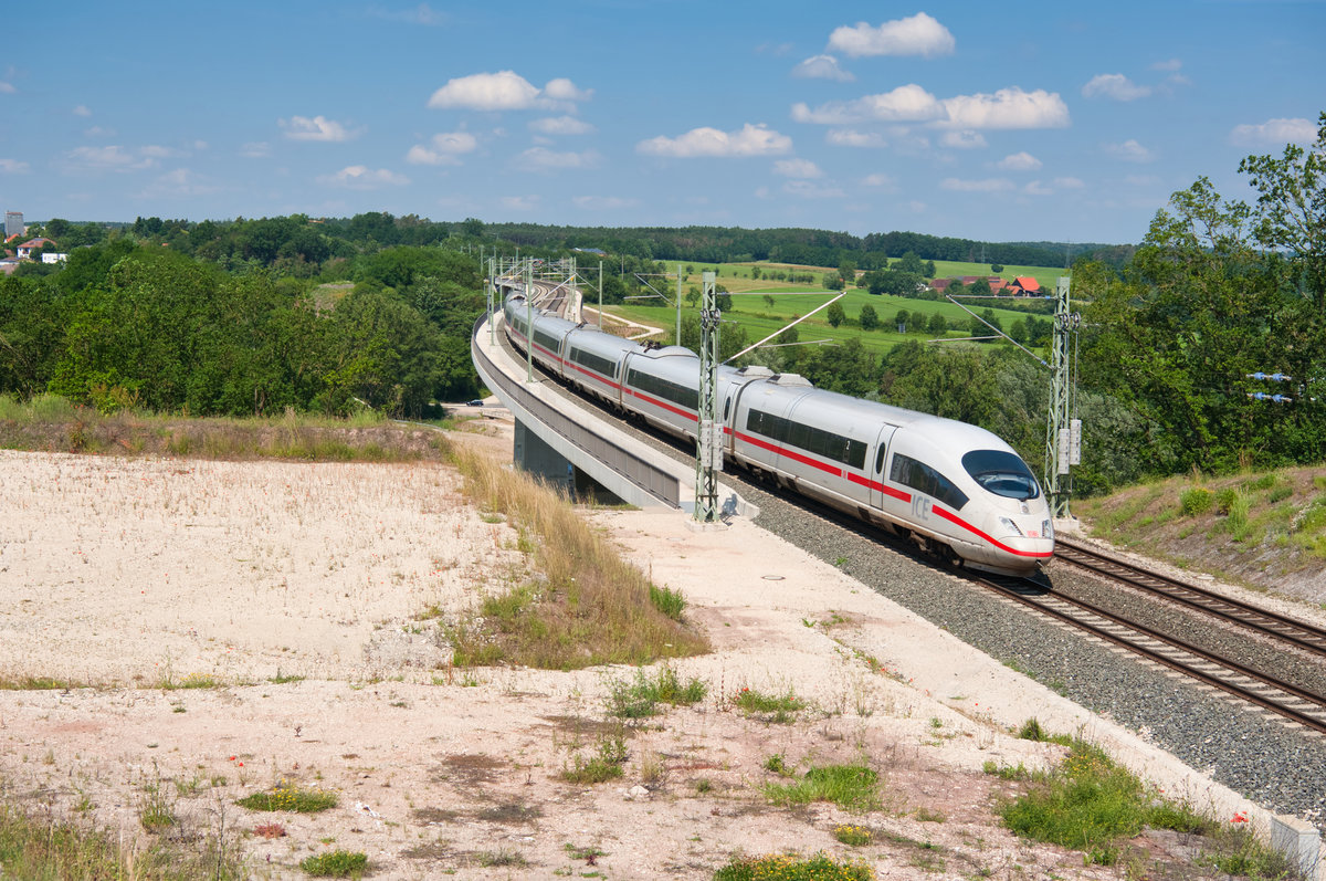 403 029 als ICE 529 (Dortmund Hbf - München Hbf) bei Emskirchen, 23.06.2019