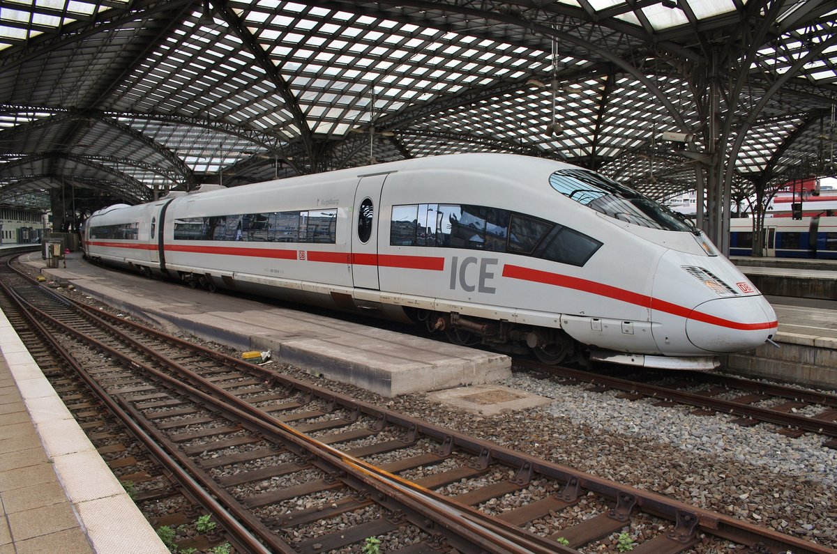 403 032-6  Augsburg  steht am 2.7.2017 als ICE555 nach Berlin Ostbahnhof im Kölner Hauptbahnhof bereit.