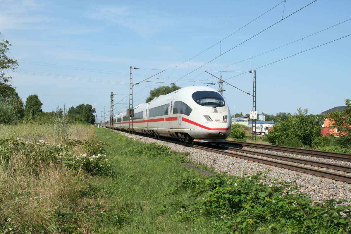 403 534-1 als ICE 207/107 von Dsseldorf/Dortmund nach Basel SBB am Nachmittag des 04.08.13 in Buggingen.