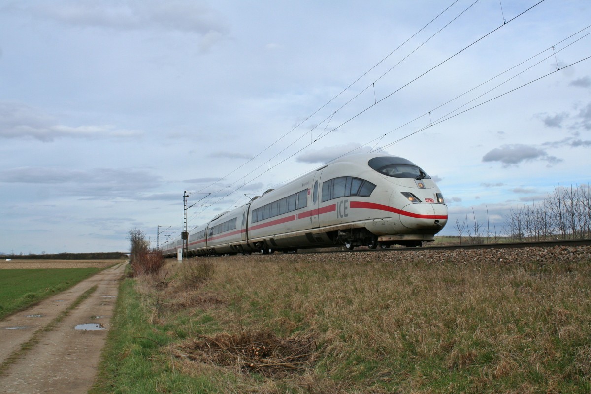 403 536-6 als ICE 1107 von Dsseldorf Hbf nach Basel SBB am Nachmittag des 27.02.14 bei Hgelheim.