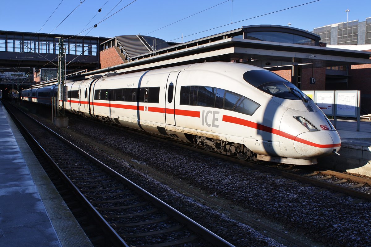 403 536-6  Ingolstadt  steht am 02.01.2020 als ICE1005 von Berlin Gesundbrunnen nach München Hauptbahnhof im Startbahnhof bereit. 