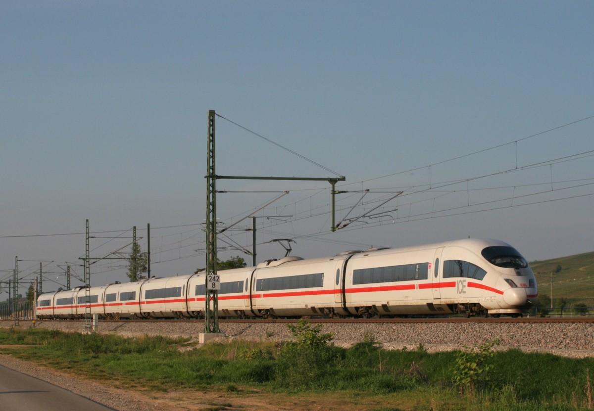 403 xxx als ICE 500 (Basel SBB–Dortmund Hbf) am 07.05.2011 in Schliengen