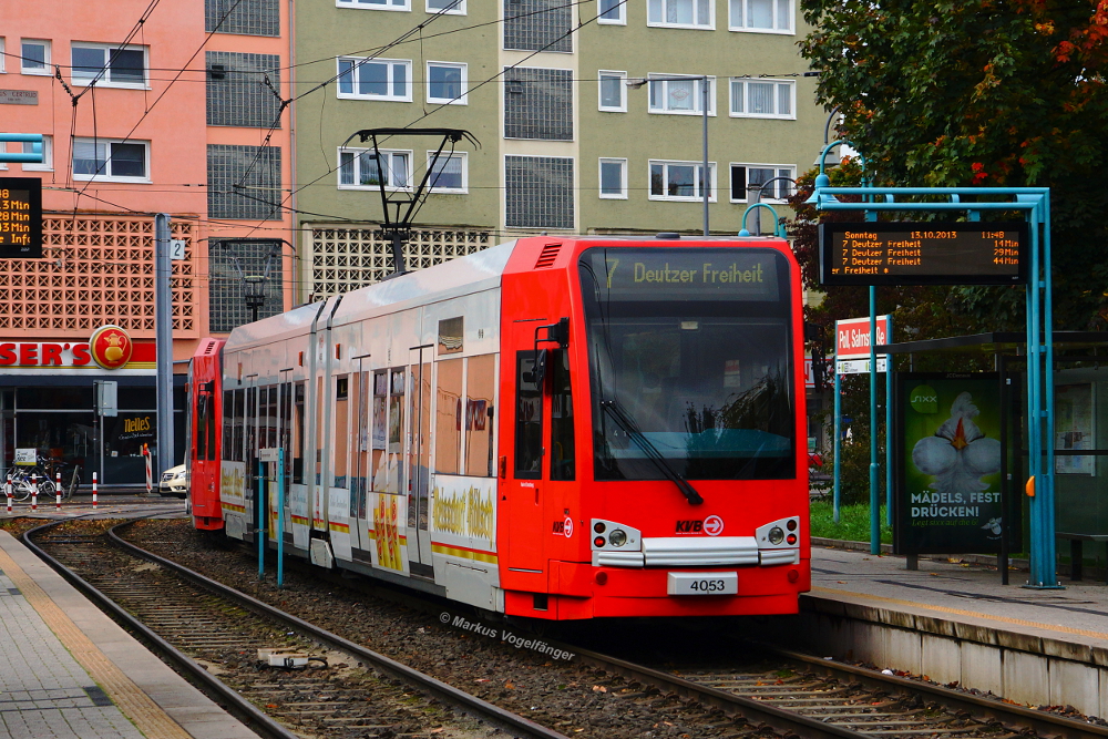 4053 als Linie 7 an der Haltestelle Poll Salmstrae mit dem Fahrtziel  Deutzer Freiheit  am 13.10.2013.