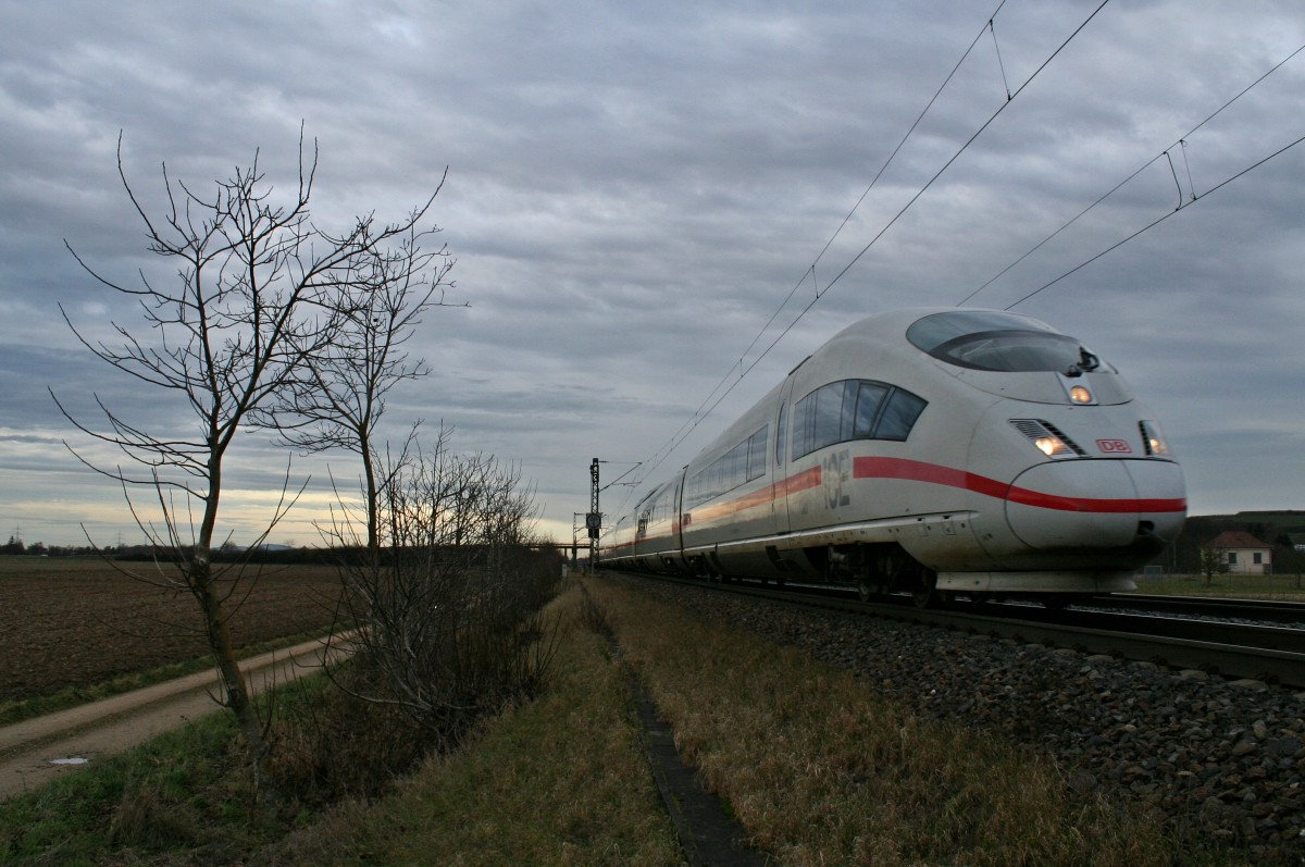 406 502-5 als verspteter ICE 105 von Amsterdam nach Basel SBB am Nachmittag des 06.01.14 sdwestlich von Hgelheim.