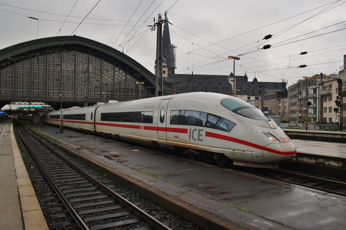 406 585-0  Schwäbisch Hall  verlässt am 1.7.2017 als ICE10 von Frankfurt(Main) Hauptbahnhof nach Bruxelles Midi den Kölner Hauptbahnhof.