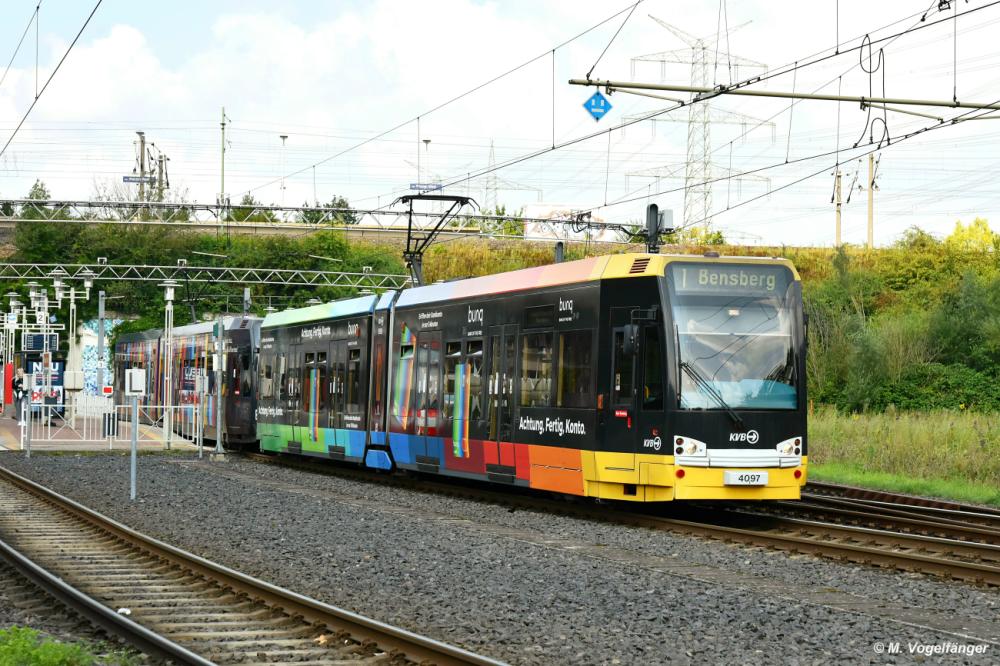 4097 in Köln Weiden West auf dem Weg nach Bensberg am 31.08.2021.