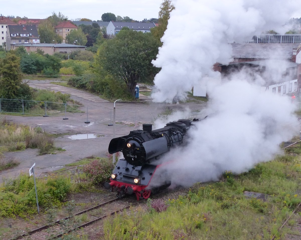 41 1144-9 verlässt am 4.10.2019 das Bahnberiebswerk in Gera 