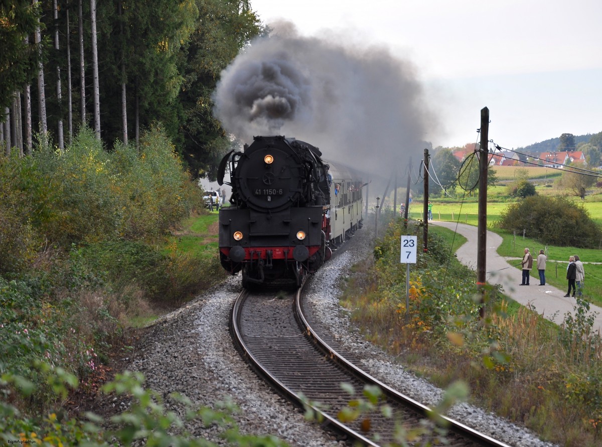 41 1150-6, Baujahr 1939, kurz vor dem Petersberg bei Erdweg am 13.10.2013, 100-jähriges Jubiläum der Ludwig-Thoma-Bahn. Die Rekolok wird im Deutschen Eisenbahnmuseum Nördlingen gepflegt und fahrbereit gehalten. (3)