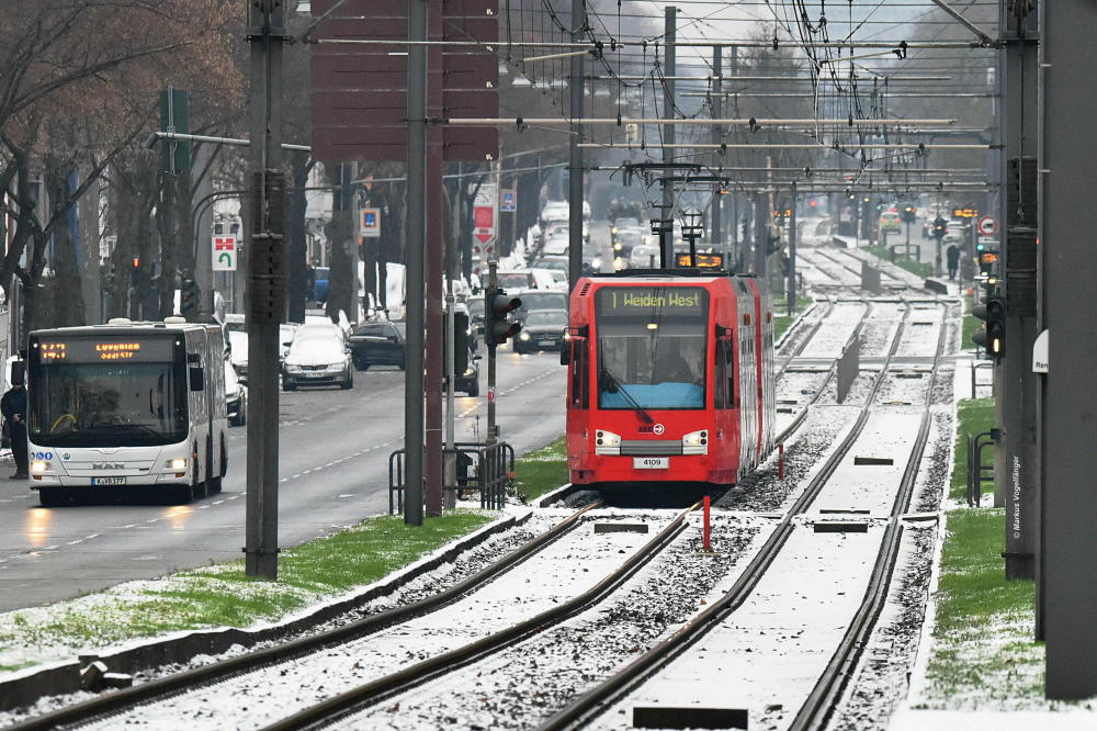 4109 auf der Aachener Straße am 16.12.2018.