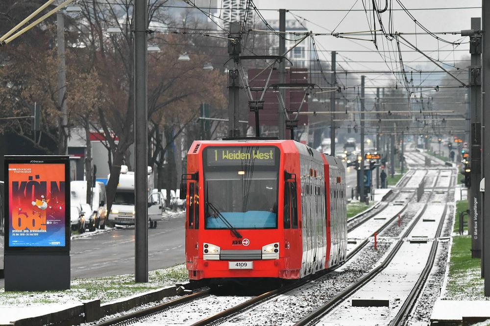 4109 auf der Aachener Straße am 16.12.2018.