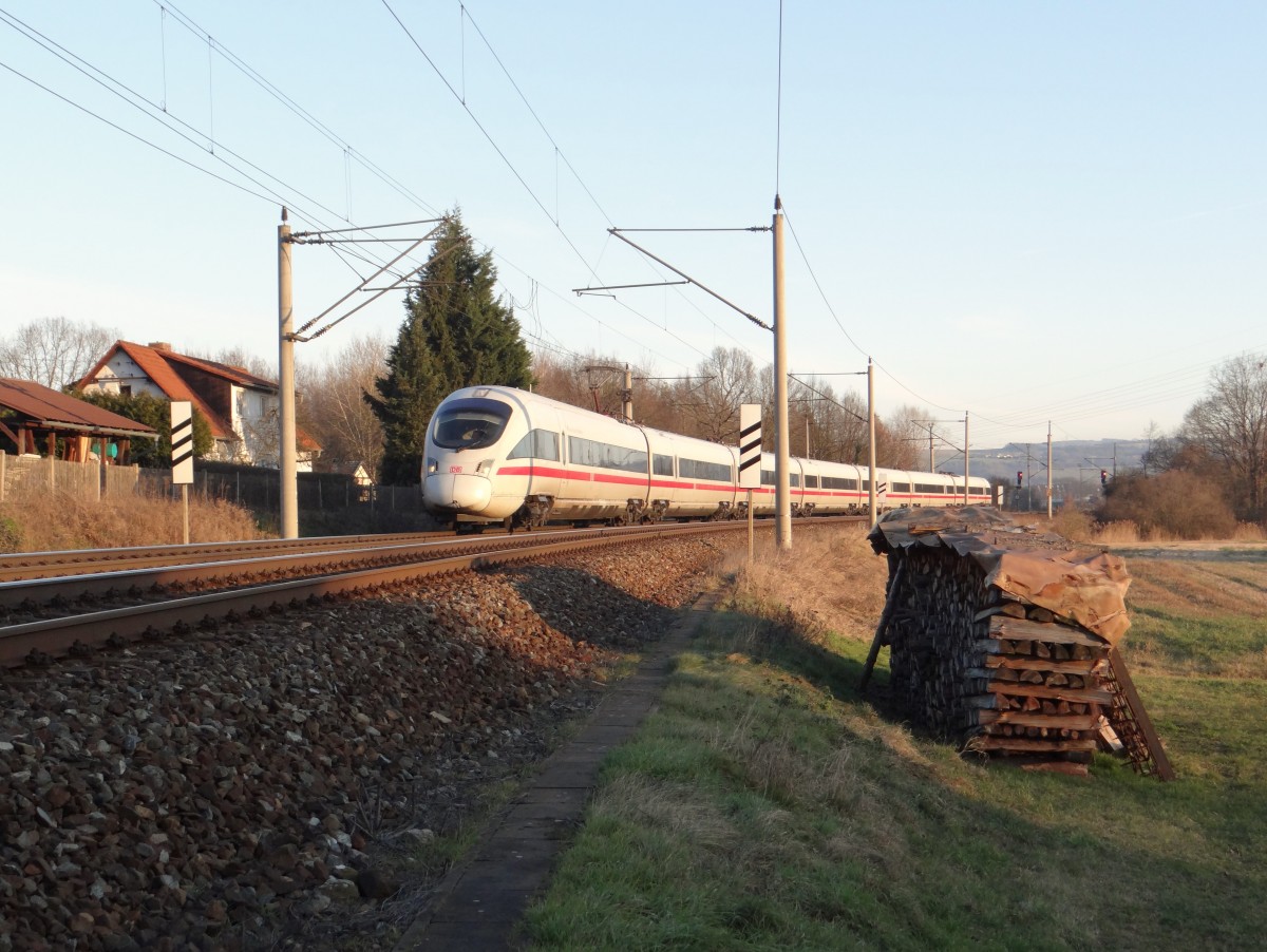 411 001 zu sehen am 14.02.15 in Remschütz.