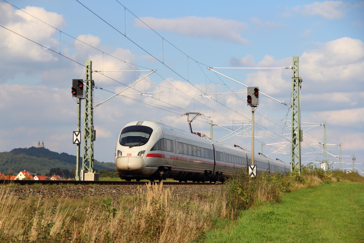 411 004-5  Arnstadt  bei Staffelstein am 21.09.2015. 